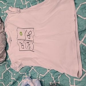 ❤️10/$20 Euc avocado Tshirt